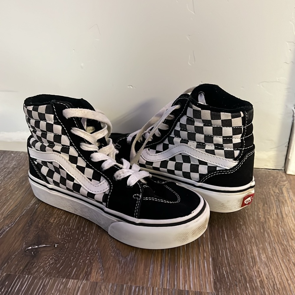 Girls black and white checkered vans size 2